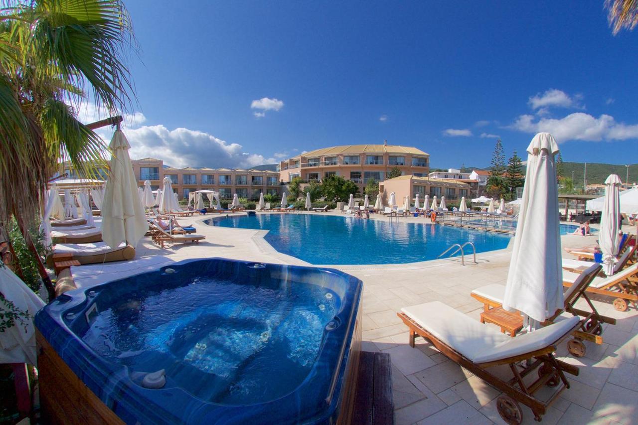 קרבומילוס Ionian Emerald Resort מראה חיצוני תמונה